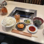 Keijouen - ランチタイム ご飯焼肉大盛