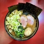 家系ラーメン とらきち家 - 
