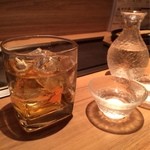 Nishi Ka - プルシア  フランス産の梅酒。日本酒
      やたがらす。久保田などなど…