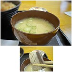 Yanagibashi Shokudou Seichan - お味噌汁には、大きめのお魚の切り身入りでいいお味。