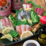 串カツ・もつ鍋・かすうどん しゃかりき432" - 