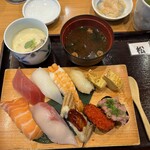 函館市場 - 料理写真:ランチ松セット
