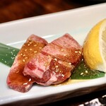 Yakiniku Shusai Miki En - 厚切りタン食べ比べ 牛