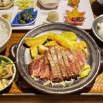 窯焼和牛ステーキと京のおばんざい 市場小路 - 