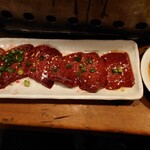 炭火焼 ゆうじ - レバー刺と勘違いしてしまうw