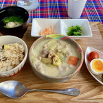 Mukokuseki Gohan Magari - ●ポーク野菜ミルクシチュー