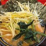 豚骨醤油ラーメン 王道家 柏店 - 