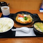 Katsuya - かつやのトリプルカツ定食979円