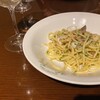 ハングリータイガー - パスタは太麺です。ペスカトーレバジリコ