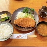 とん美 - ロースカツ定食　1570円税込