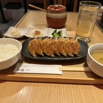 餃子歩兵 - 料理写真: