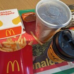 マクドナルド 環状通伏古店 - ナゲット5ピース バーベキューソース ポテトM
                                コーラM  カフェラテS