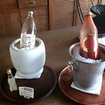 庭園の宿 石亭 - サロンでの朝のジュース（セルフ)