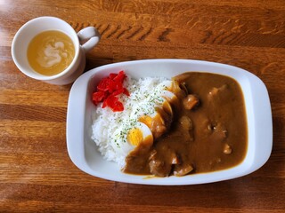 メルシー - エッグカレー(870円)です。