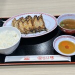 ひろしま餃子食堂 - ダブル餃子定食