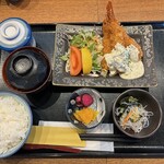 Uohachi - エビフライ定食
