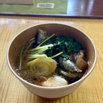 Kamatama Udon No Mise Men To Tsuyu - 美名豚と季節野菜のつけ汁うどん