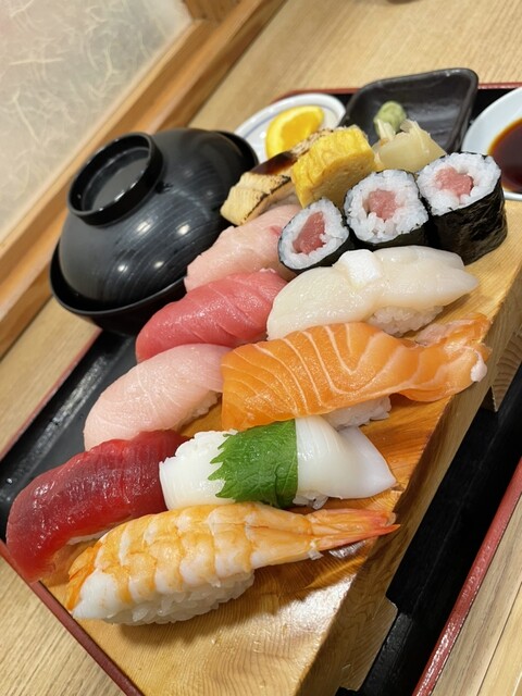 魚河岸処 仙 福島店（【旧店名】どん辰） - 福島（海鮮丼）の写真