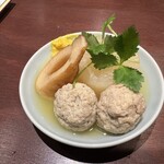 樽肴 - 鶏団子と大根のおでん