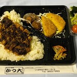 かつ大 - ソースカツ丼ってどんな？と思いましたが、いつもの容器(^◇^;) 丼ではありませぬ笑