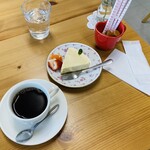 オトナリcafe - 料理写真:「デザートセット」単品単品価格より100円引き♫