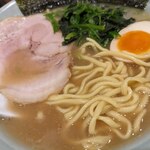 横浜らーめん 六壱家 - ラーメンアップ