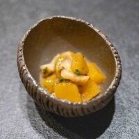 霜止出苗 - 2024.1 静内産ツブ貝 柿の酢漬け