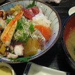 魚啓 - おまかせ丼です