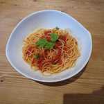 カフェ　アレグロ　ガット - トマトパスタ ¥750