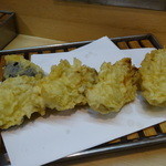 松林 - 牡蠣天ぷら定食の三陸気仙沼産の牡蠣4個