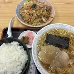 軽米食堂 - ラーメン ＋ ライス ＋ 肉野菜炒め