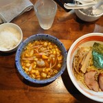 麺屋 悠 - カレーワンタンつけそば（1100円：1.5玉無料）
