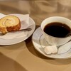 六曜社 - 2023.12.22  ブレンドコーヒーとロールケーキ