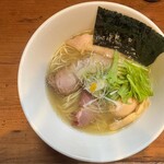 麺処 びぎ屋 - 特製ゆず香る白醤油らーめん