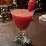 H’s BAR - 苺カクテル