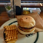 CRUZ BURGERS & CRAFT BEERS - 