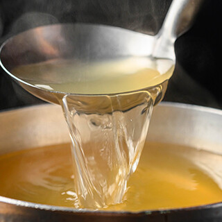 ``Dashi soup'' is the deciding factor. Authentic cuisine that makes the most of the flavor of the ingredients themselves