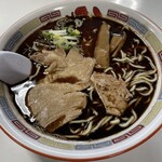 蜂屋 - しょうゆラーメン900円