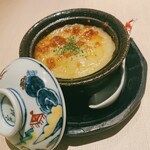 Izai - 手作り創作和食。写真は自家製蟹グラタン。