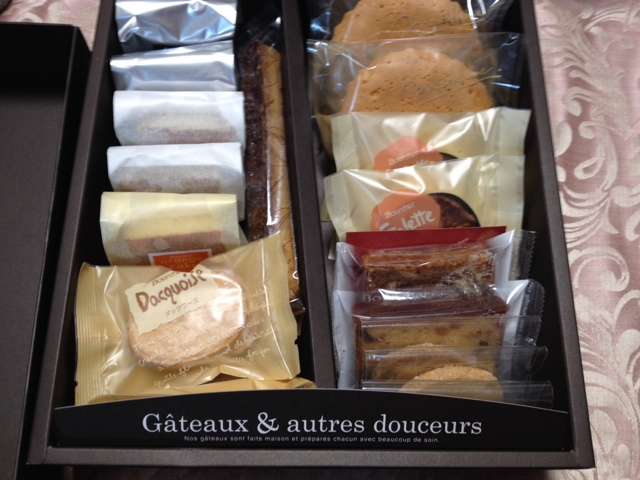 ブルシェ洋菓子店 本店 Patisserie Bourcher 名谷 ケーキ 食べログ