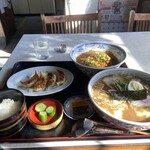 正華食堂 - 餃子セットのチャーシュー麻婆麺