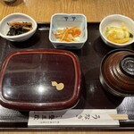 登三松 - サービス定食