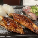 春駒 - 上うなぎ550円、いか220円、あじ330円