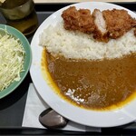 松乃家 - 「ロースミルフィーユかつカレー」770円＋ライス大盛り100円也。「千切りキャベツ」80円也。