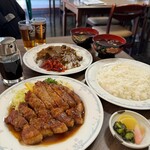 日進食堂 - ポークソテーライス