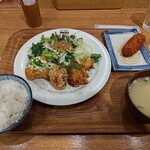 いっかく食堂 - で、到着