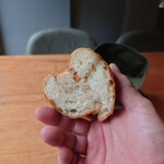 RAVI - プレーンのパン