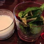 バルバロ たまプラーザ - セットのサラダとスープ。シンプルだけれど美味しかったです。