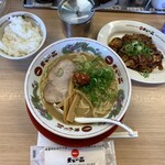 Tenkaippin - 豚キムチ定食（こってり）¥1350