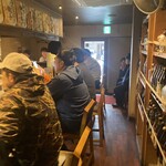 居食家　まるみ - 退店時は店内にもウェイティング客